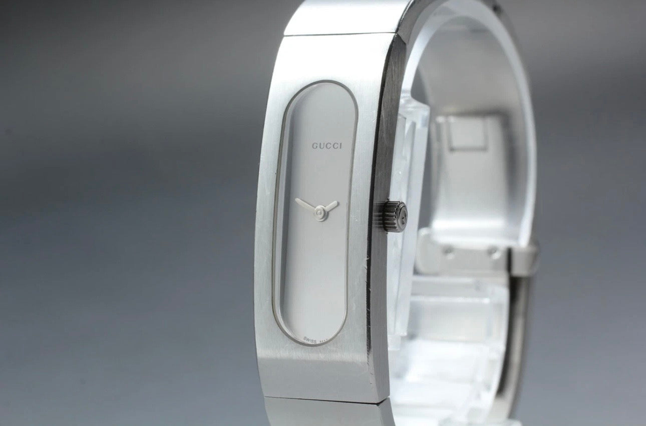 Gucci 2400S Bangle Watch