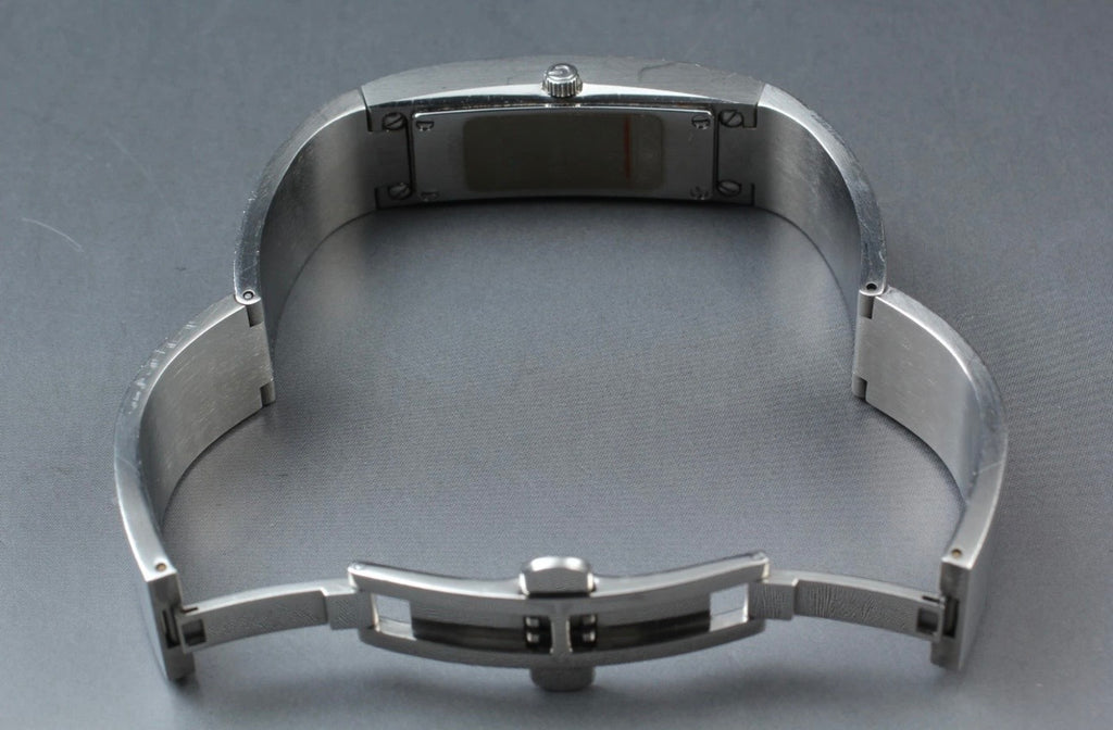 Gucci 2400S Bangle Watch