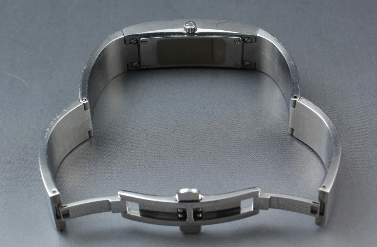 Gucci 2400S Bangle Watch