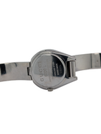 Gucci 6700L bracelet detail