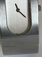 Gucci 2400L clasp detail