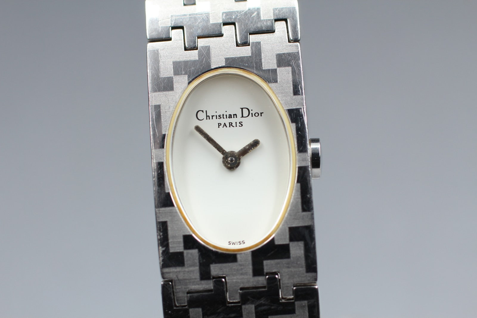 Christian Dior D70-100 side view